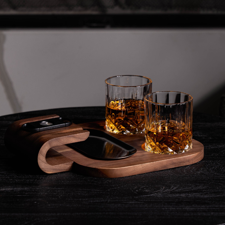Gezellig Barrel and Leaf Experience