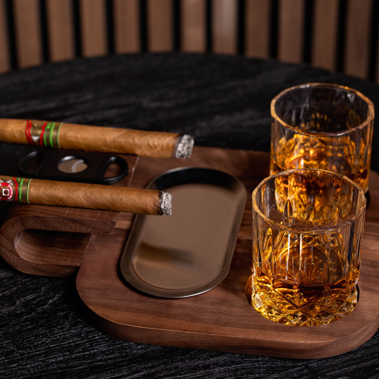 Gezellig Barrel and Leaf Experience