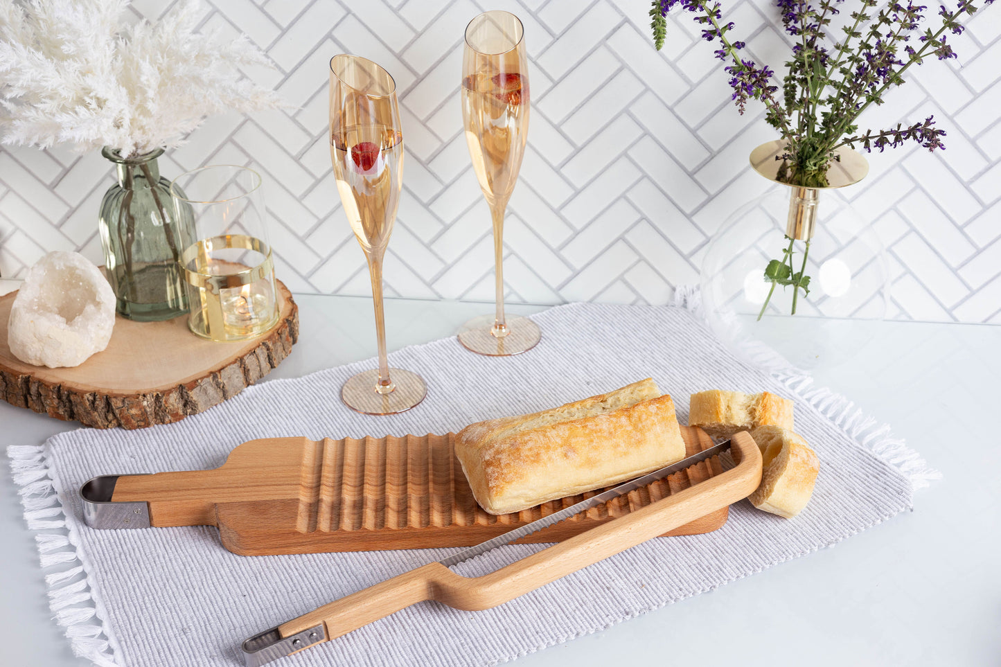 Jeanne Fitz Baguette Slicing Board & Bow Knife Set