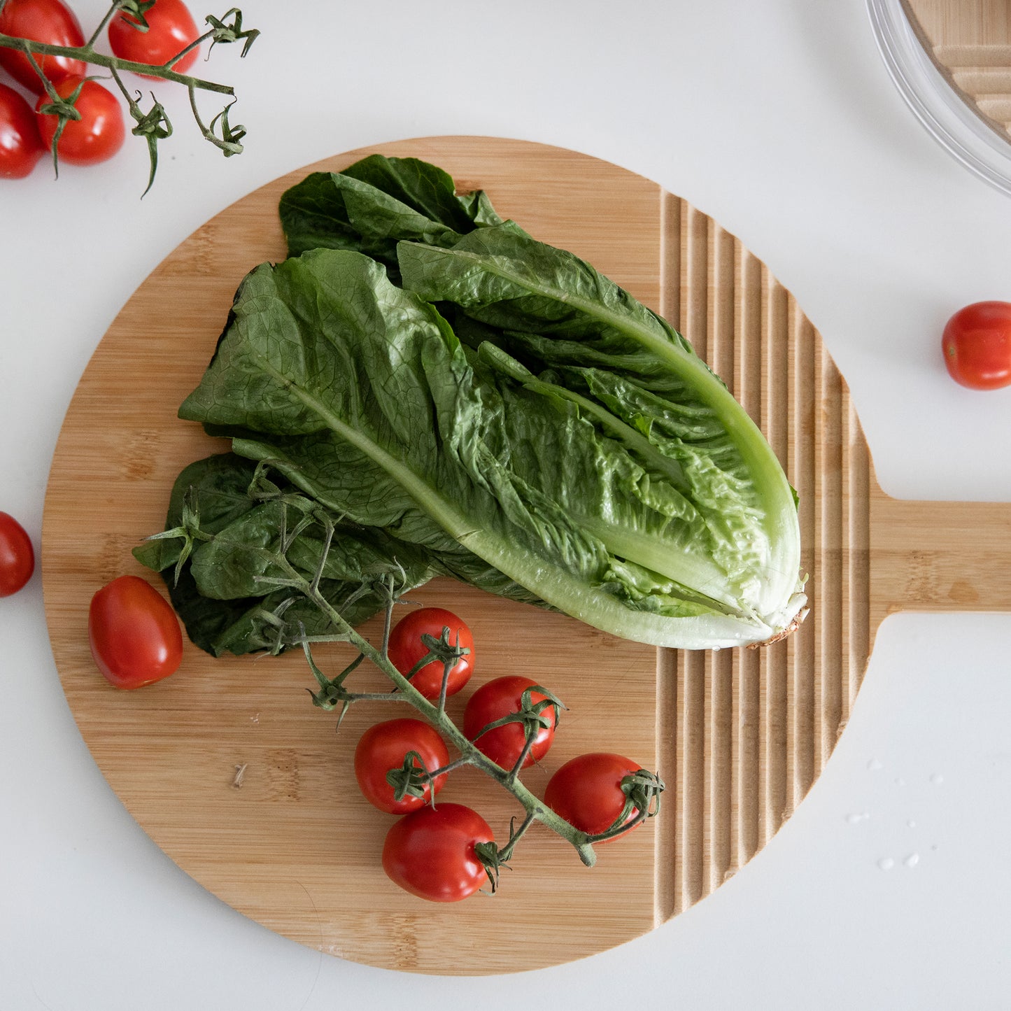 Sagaform Nature Round Chopping & Serving Board, Bamboo Widgeteer Inc. 5018056 Round Chopping board 0005 5017337 5018056 1