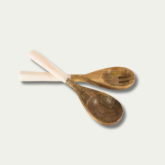 Jeanne Fitz Resin Collection Salad Servers – Cream