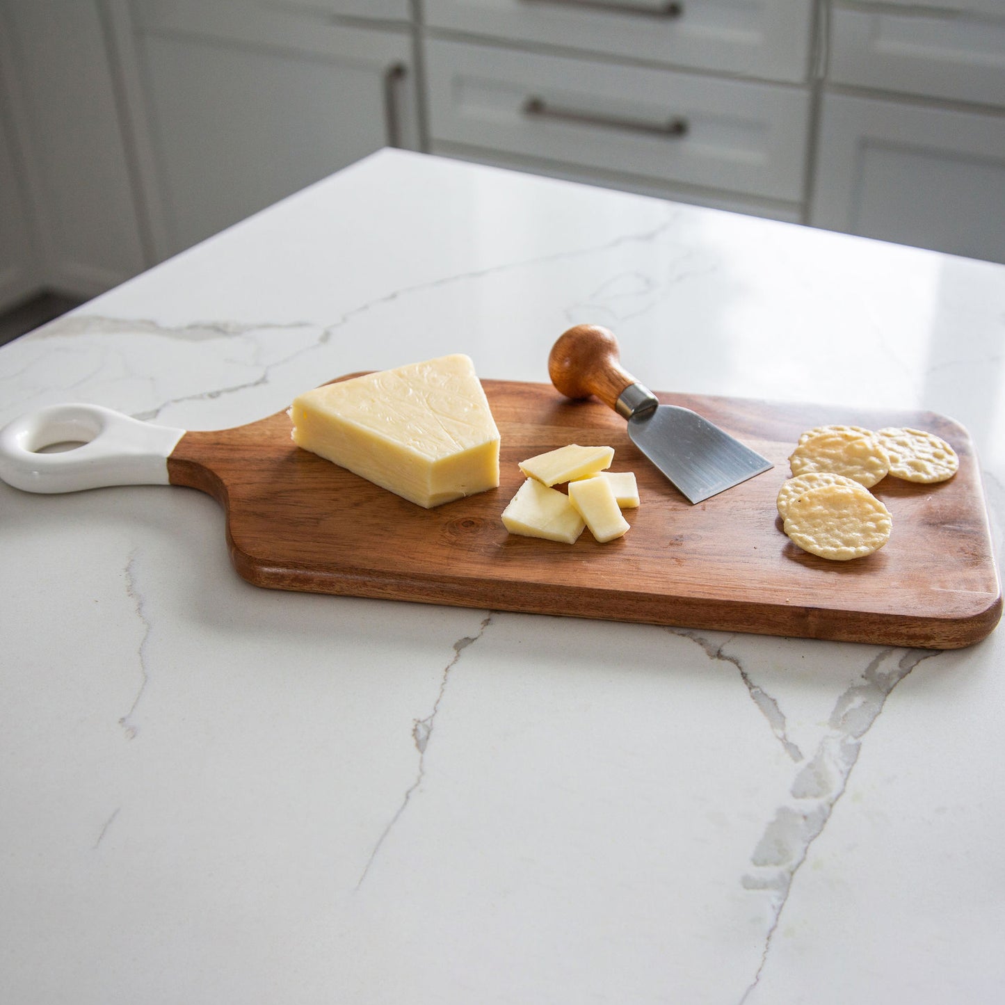 Jeanne Fitz  Wood + White Collection Long Rectangle Acacia Wood Charcuterie Board with Enamel Handle Jeanne Fitz Widgeteer Inc. Rustic wooden board  JF3006 0003 Layer 2