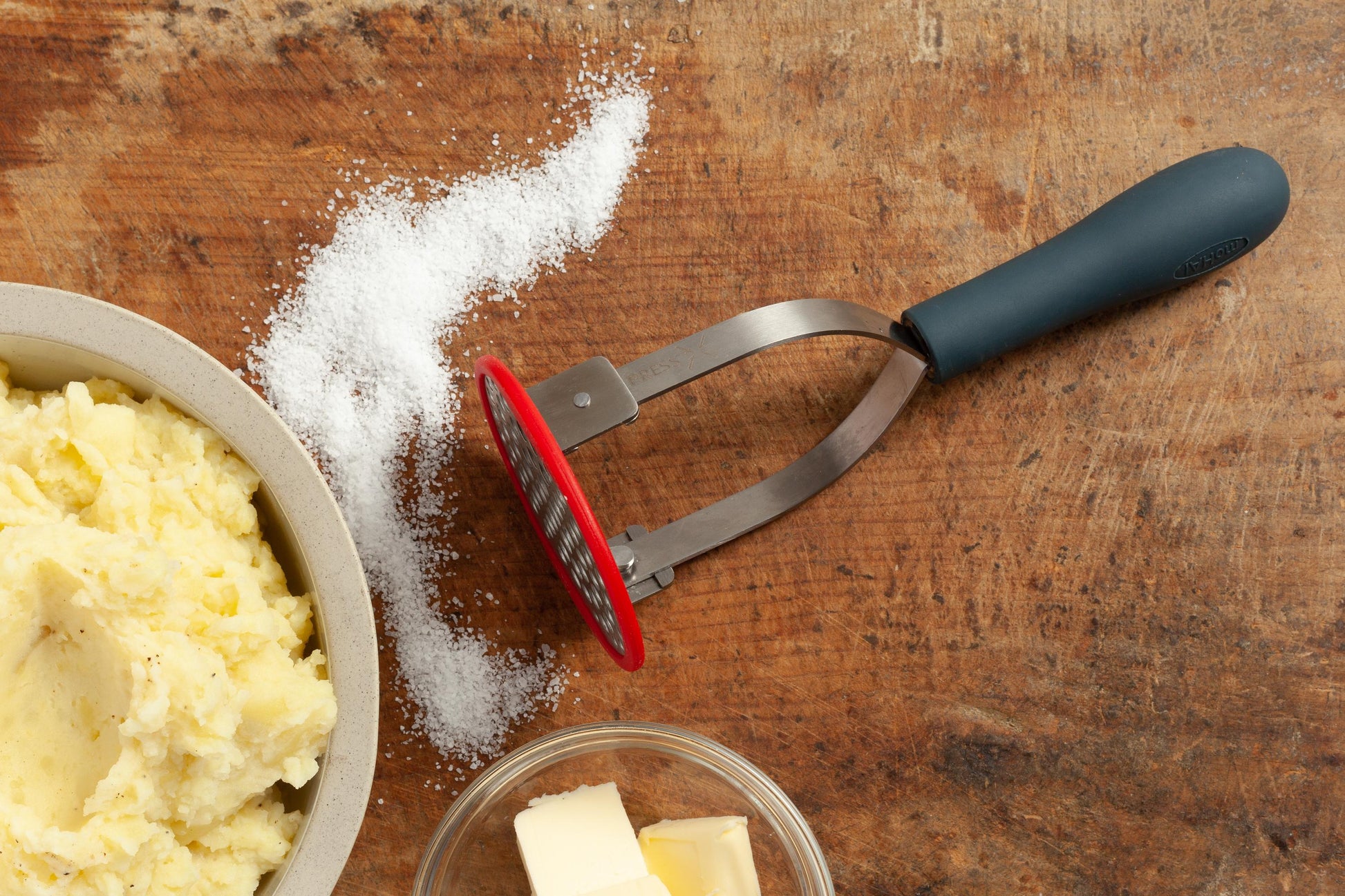 MoHA! Foldable Potato Masher